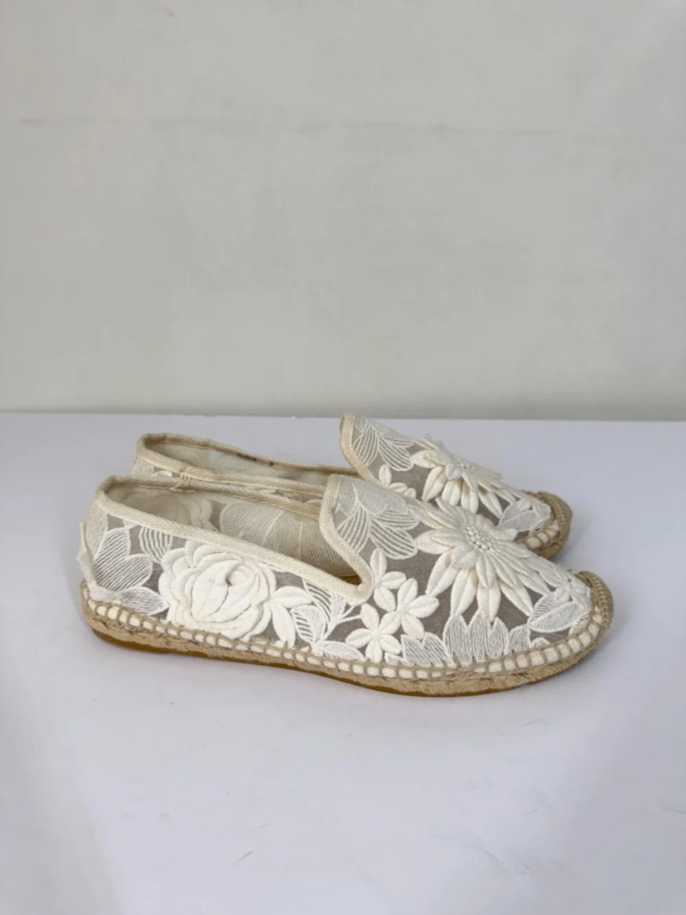 Tory Burch Darian Guipure Lace Flower Espadrilles Cream 8.5 Casual Summer Boho